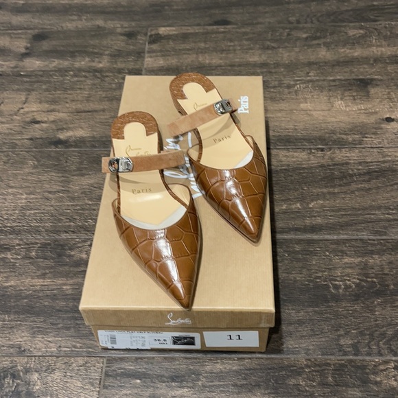 CHRISTIAN LOUBOUTIN Choc Lock croc-effect leather slippers BNIB 36.5 - Picture 6 of 10